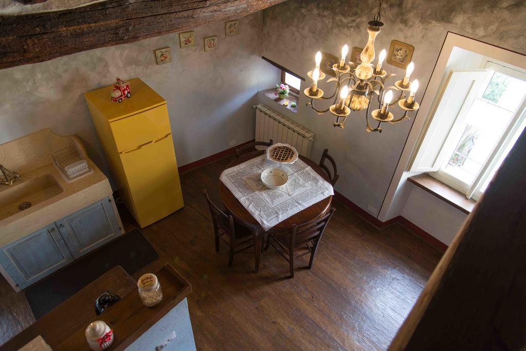 Апартаменти Domus Ghibellinae- Fonte Di San Benedetto Кортона Екстер'єр фото